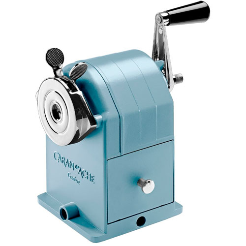 Foto de Sacapuntas Caran d´AcheAlpine Frost Azul 