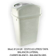 Foto de CESTO CON CAPACIDAD DE 65 LITROS / 17.19 GALONES CON BALANCÍN 