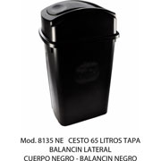 Foto de CESTO CON CAPACIDAD DE 65 LITROS / 17.19 GALONES CON BALANCÍN 
