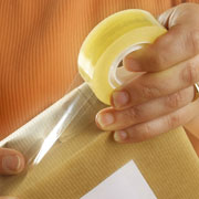 Foto de CINTA ADHESIVA SCOTCH, TRANSPARENTE, 12 MM X 33 M, 1 ROLLO 