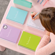 Foto de Cuaderno Forma Francesa Miquelrius Emotions 5 MM 120 Hojas Lima 