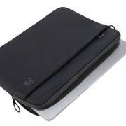 Foto de FUNDA TUCANO TOP MACBOOK PRO 16 PULG NEGRO 