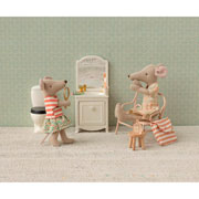 Foto de Juguete Maileg Sink Dresser Mouse Off White 