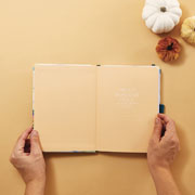 Foto de Libreta Thp Bright & Brushy Small Book Bound Intl Journal 