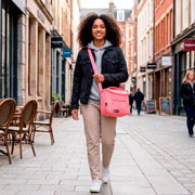 Foto de Lonchera Juvenil American Bags Coral 
