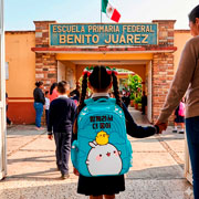 Foto de Mochila Escolar American 3D Molang and Piu Piu Verde 