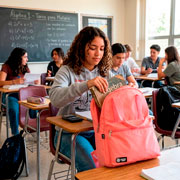 Foto de Mochila Juvenil American Bags Coral 