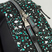Foto de Mochila juvenil Chenson 1865780-3 1818 negro 