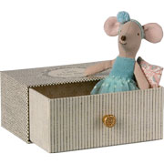 Foto de Muñeco Maileg Dance Mouse Daybed Lit Sister 