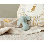 Foto de Muñeco Maileg Lullaby Elephant Rattle Blue 